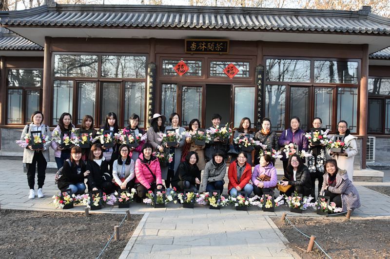 情暖三八，花香满溢——高德+风采“巧手创意”插花体验活动圆满举行